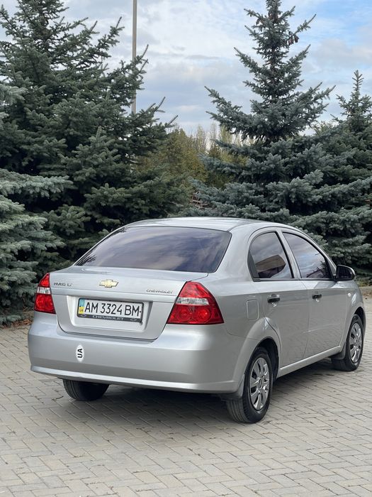 Chevrolet Aveo 1.5 автомат газ/бензин T250