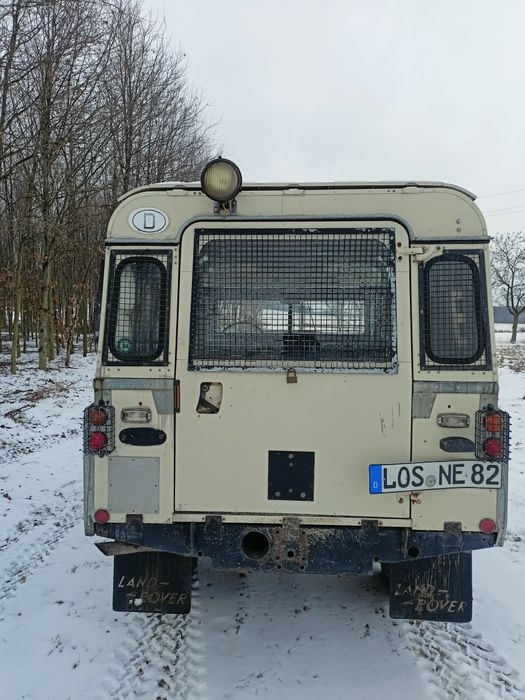 Land Rover Defender 2.6 benzyna mały przebieg 45 tyś.