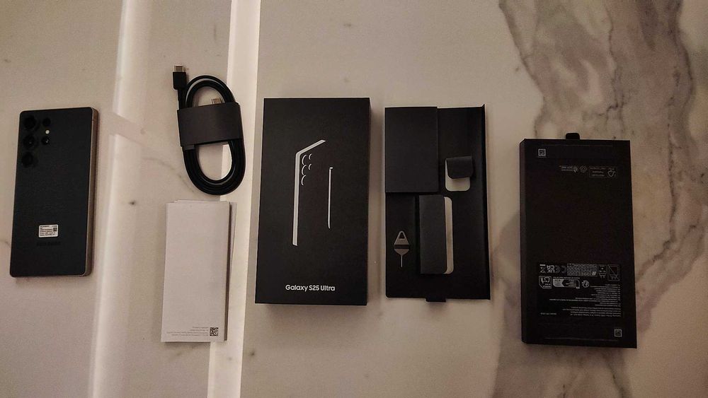Samsung Galaxy S25 Ultra 512GB Titanium Black – Caixa + Fatura