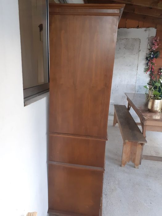 Móvel TV com portas