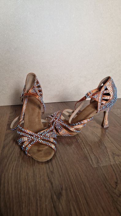 Buty damskie do tańca