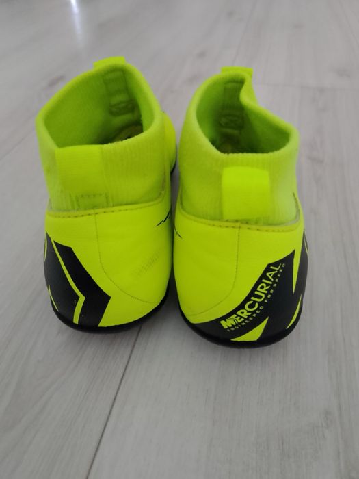 Бутси nike p.37 (24см)