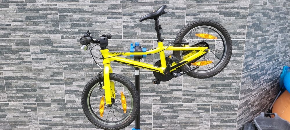 Bicicleta Scott Scale 16 em alumínio