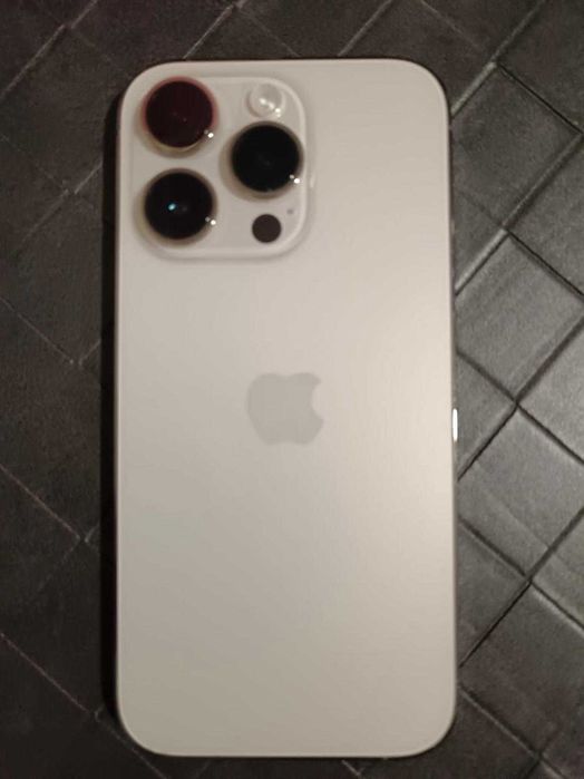 iPhone 14 pro złoty