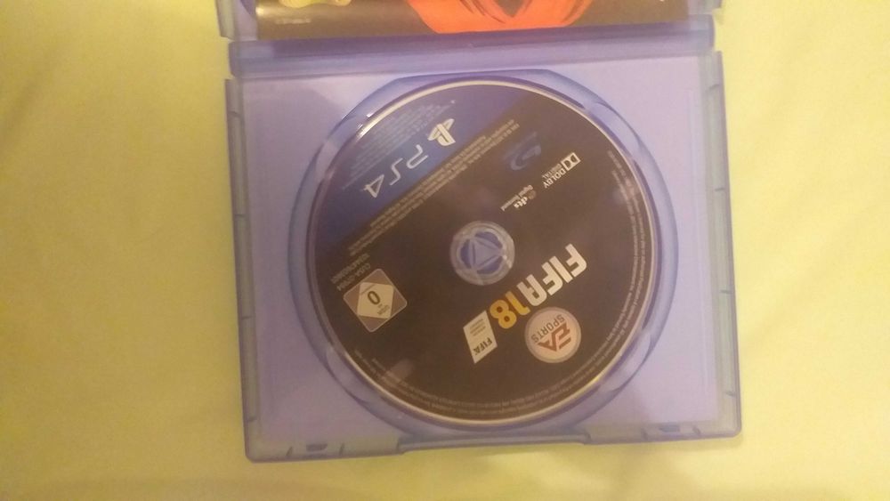 FIFA  18 PS4 como novo