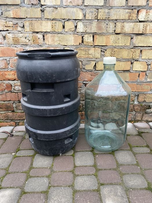 Бутиля на 20л з різьбою та чохлом