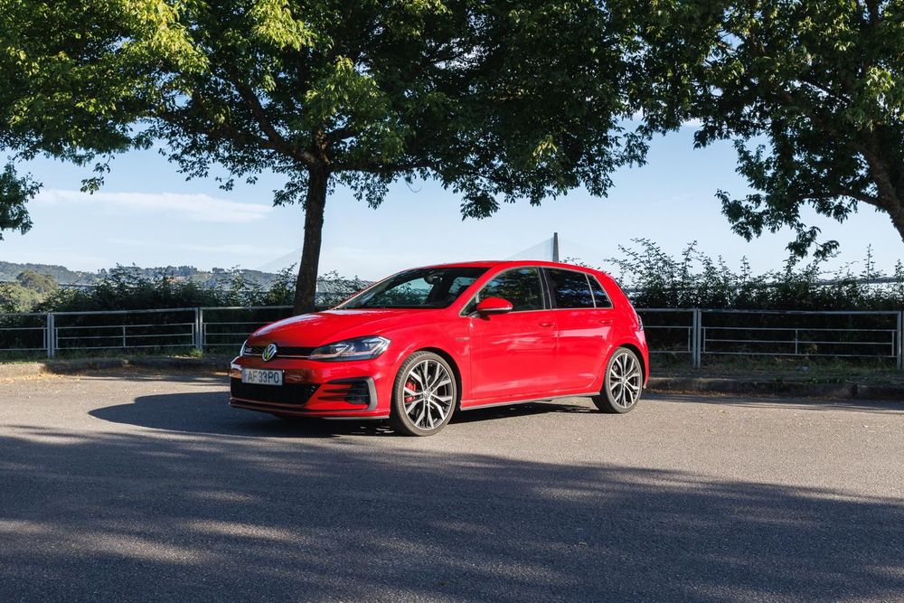 VW Golf 2.0 TSI GTI DSG Performance