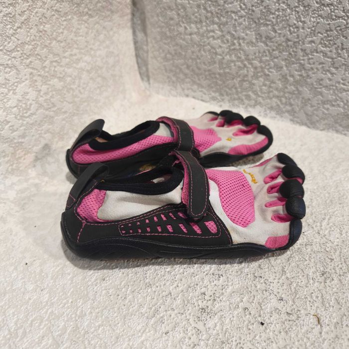 Кроссовки Vibram - 32 р.