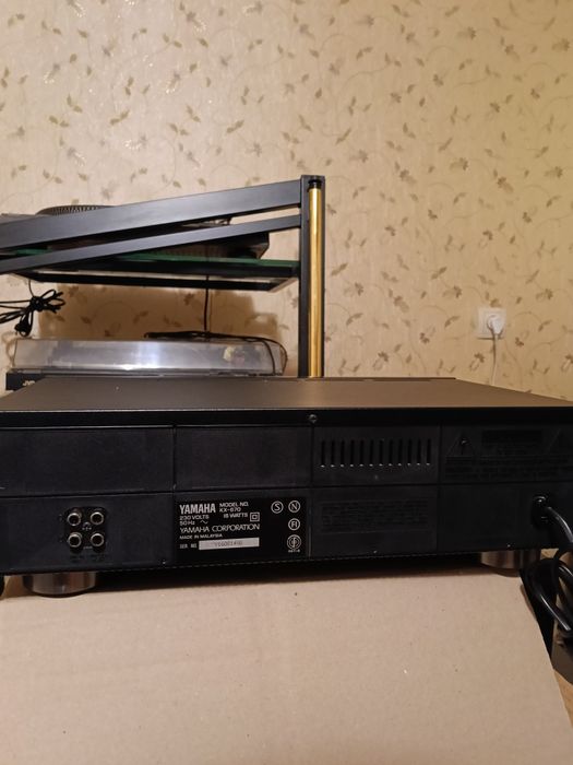 Кассетная дека YAMAHA KX670