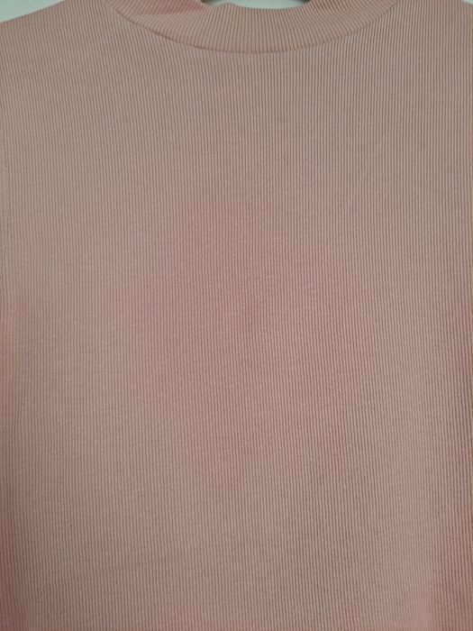 Nowa koszulka prążkowana