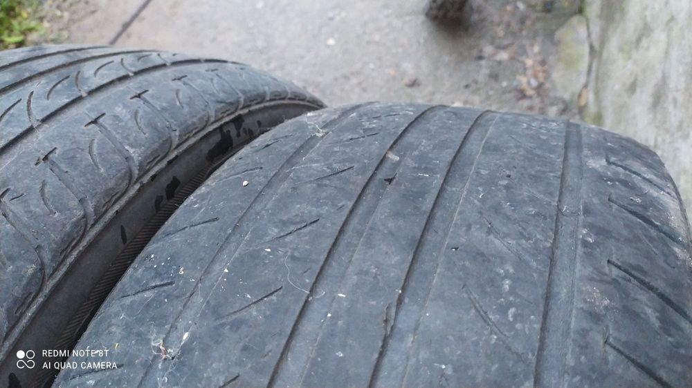 Продам  широкопрофильную резину R 17  215/55