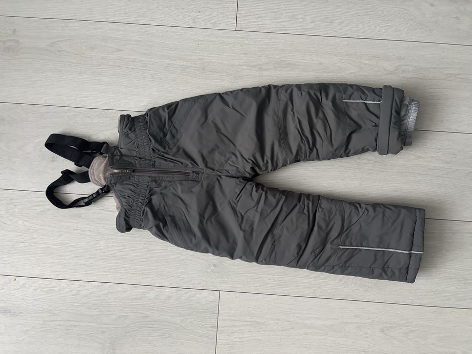 Зимовий костюм куртка і комбінезон