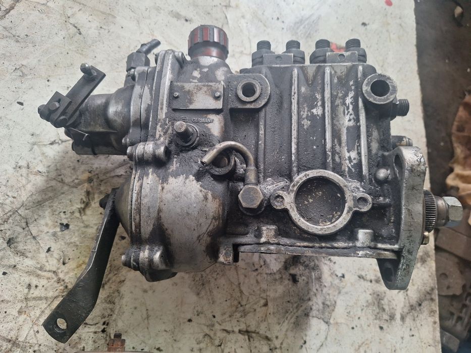 Pompa wtryskowa Mercedes 115 T1 kaczka 2,0D 0400.114.045