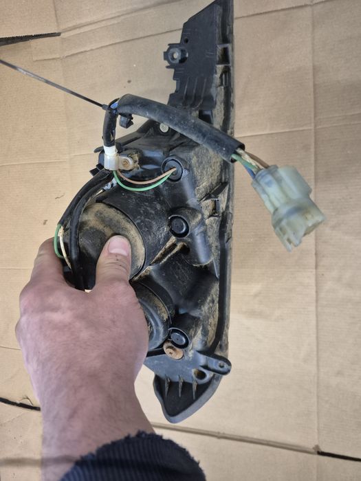 Lampa przód prawa kymco mxu 550 700