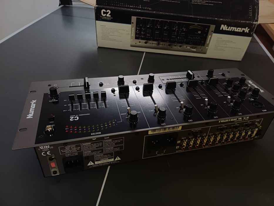 Kontroler mikser DJ Numark C2