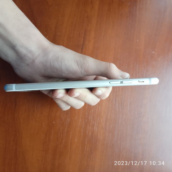 продам iphone 6plus на 16gb