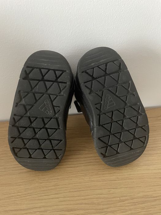 Buty chłapięce adidas, rozm. 22