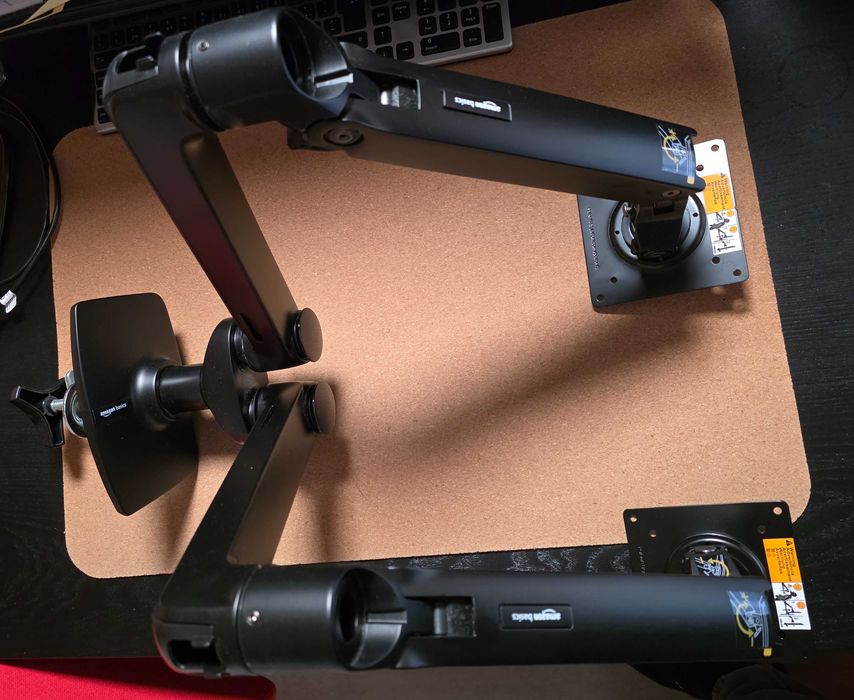 Suporte para dois monitores