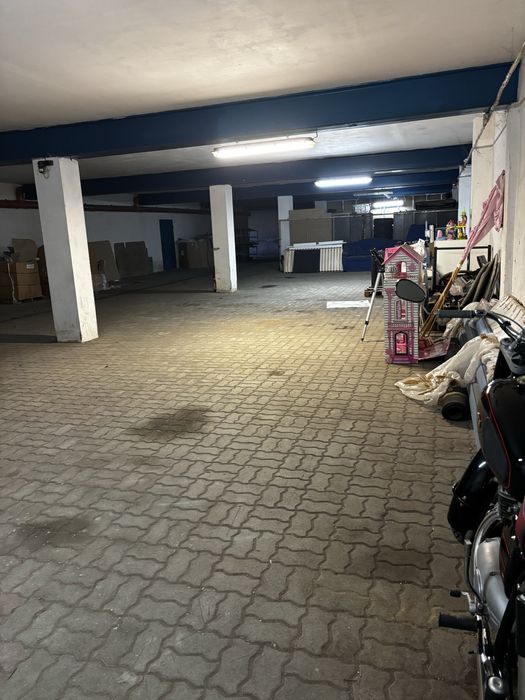 Wynajmę duży podziemny garaż