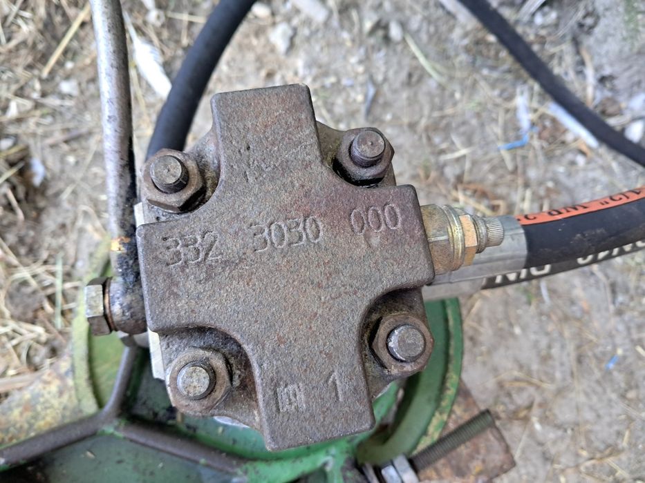 Pompa hydrauliczna John Deere 965, 970, 975, 1072, 1174, 1177