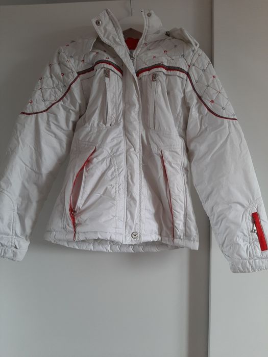 Biała dziecięca kurtka zimowa narciarska z odpinanym kapturem futerkie