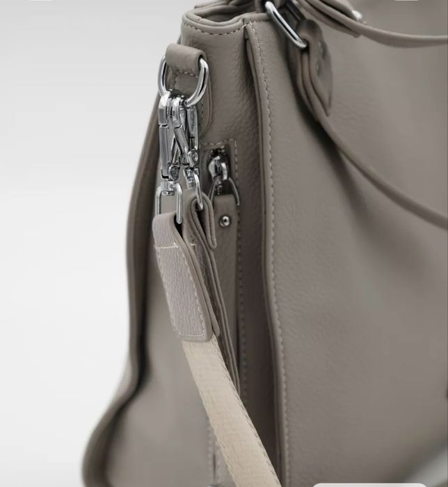 Продам две светлыз сумки на лето