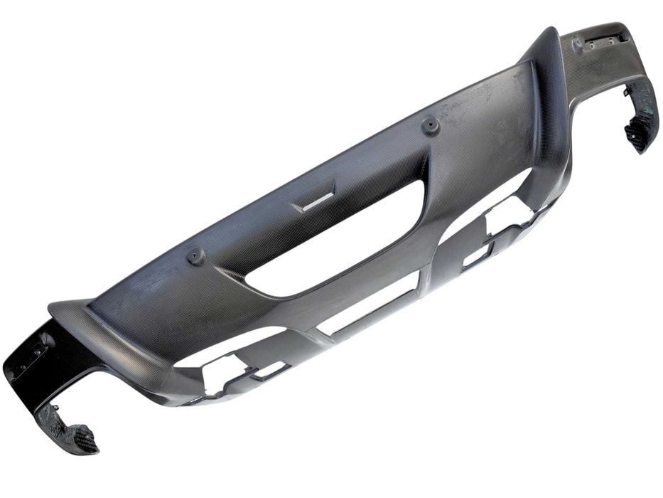 Ferrari 12 Cilindri - dyfuzor tylny tył zderzak spoiler CARBON OE New