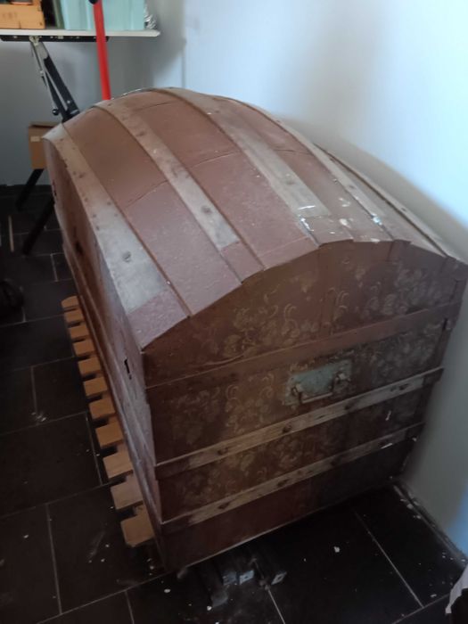 Arca Antiga para Restaurar