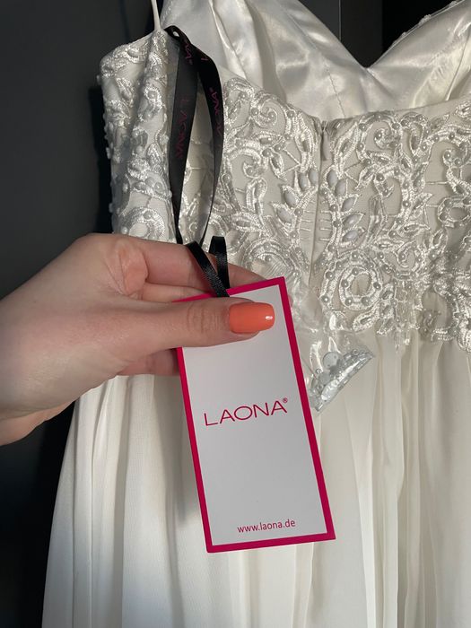 Laona Suknia ślubna z dekoltem w kształcie serca 34 / XS nowa z metką