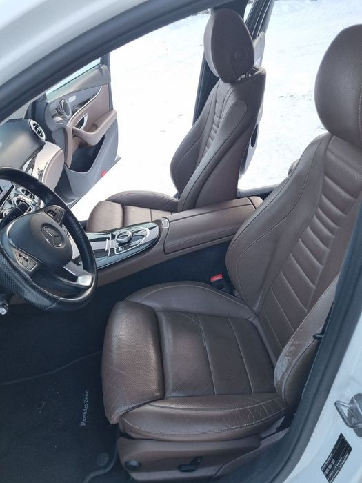 Mercedes Benz 2017 рік