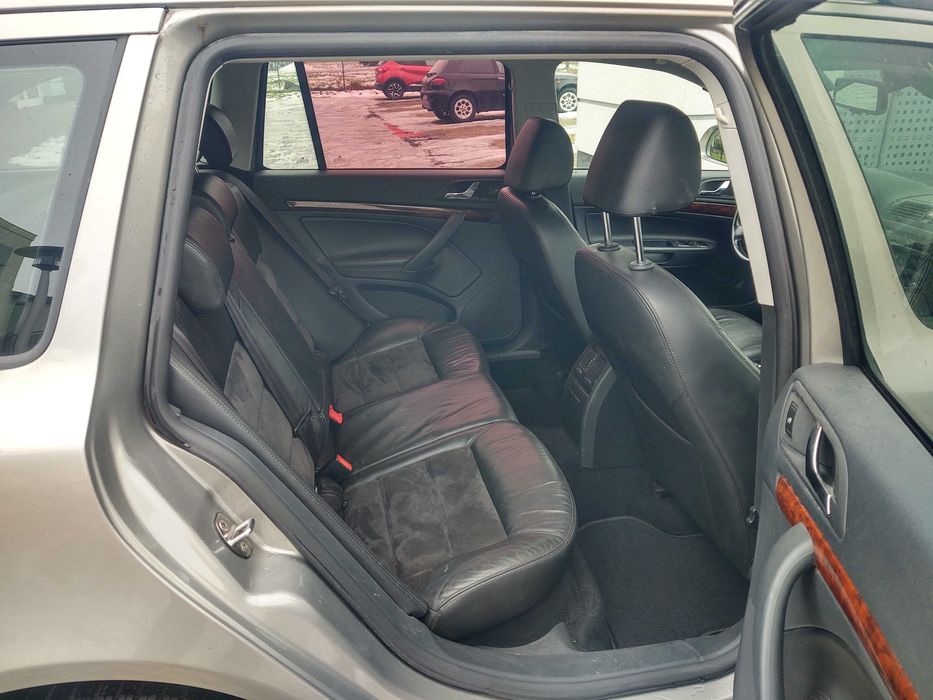 skoda octavia 2011r 1,8 turbo xenon skóra alkantara super stan techn