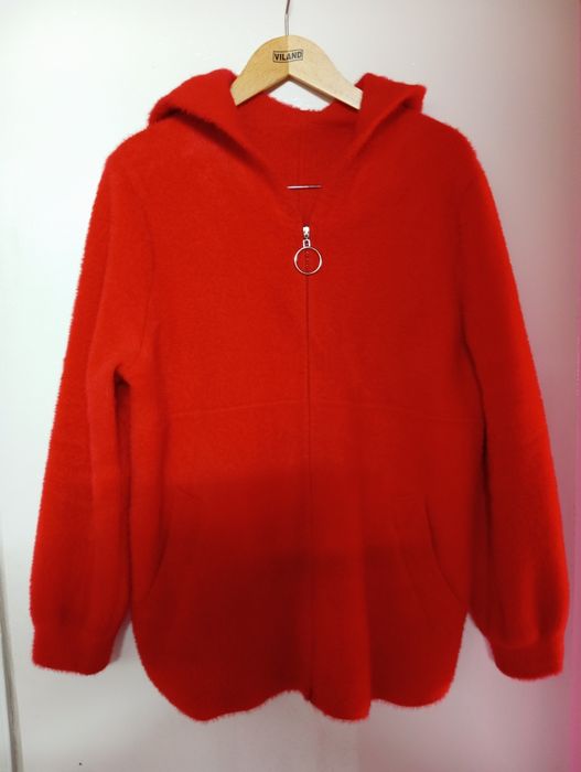 Альпака  на змійці