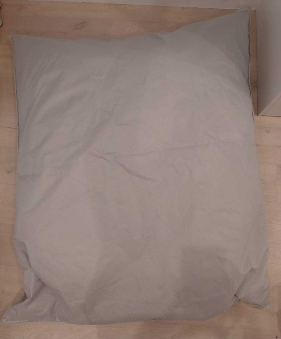 Puff 140x120 cms - Como novo - Impermeável - Para exterior ou interior