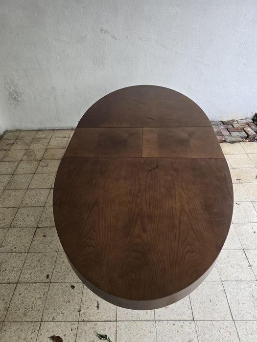 Mesa  extensiva oval