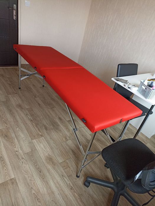 Розкладна кушетка косметологічна