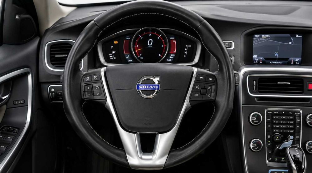 Volvo V60 2.4 D6 AWD Plug-in Hybrid Summum – 280 cv