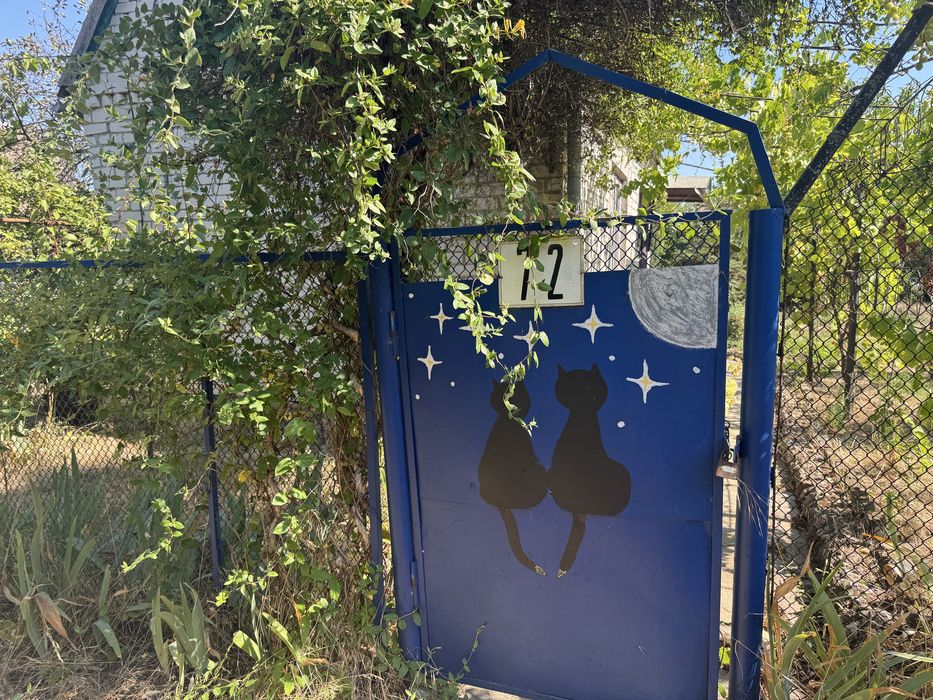 Продається  дачний двоповерховий будинок