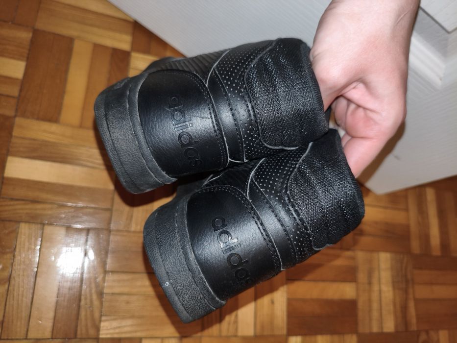 Adidas Hoops 2.0 Mid sneakers