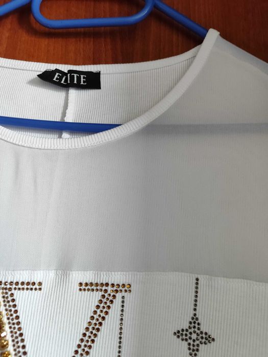 Bluzeczka z cyrkoniami