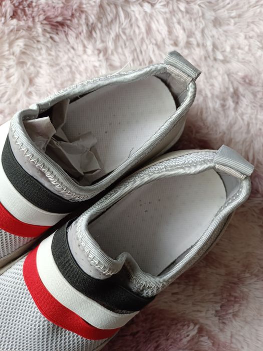 Damskie obuwie wsuwane buty sportowe trampki rozmiar 40