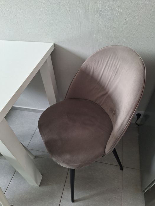 Stol kuchenny 100x70 + 2 krzesla kubelkowe