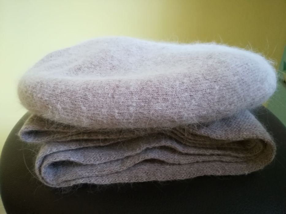 Ангоровий берет і шарф, комплект