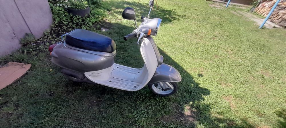 Продам скутер Honda Giorno 2T