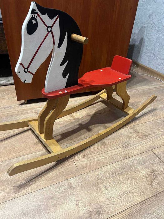 Дитячий коник-гойдалка дерев'яний