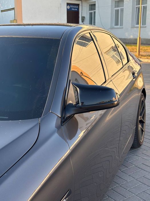 BMW F10 2012 рік ,БМВ Ф10 520i r19