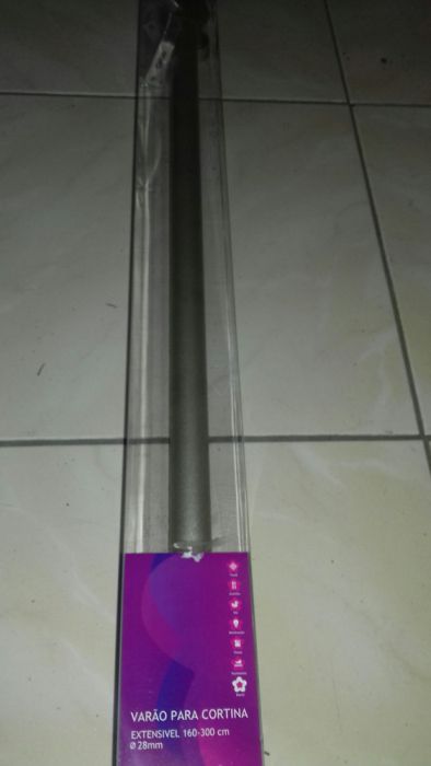 Varão para cortinas