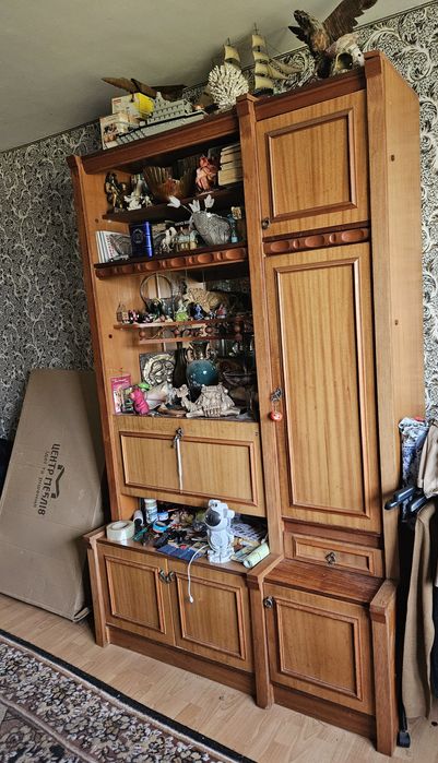 Шкаф стенка в гостиную сервант бар