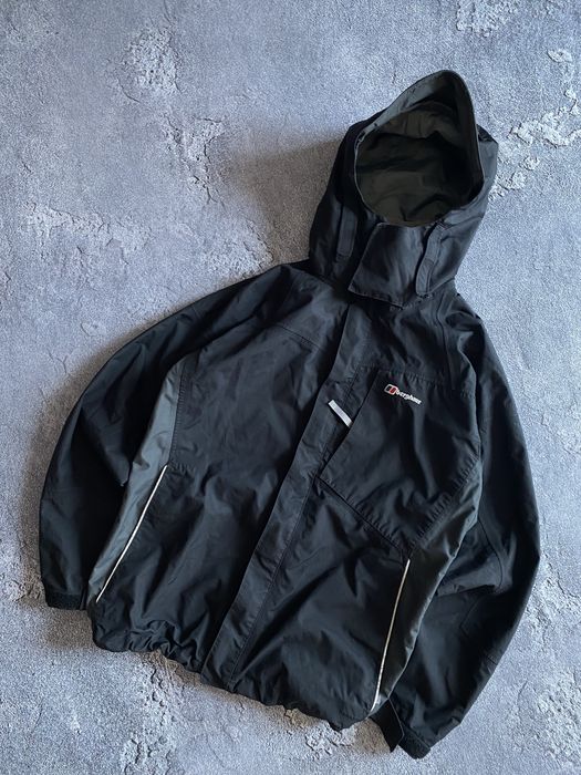 Вітровка Berghaus AQ2