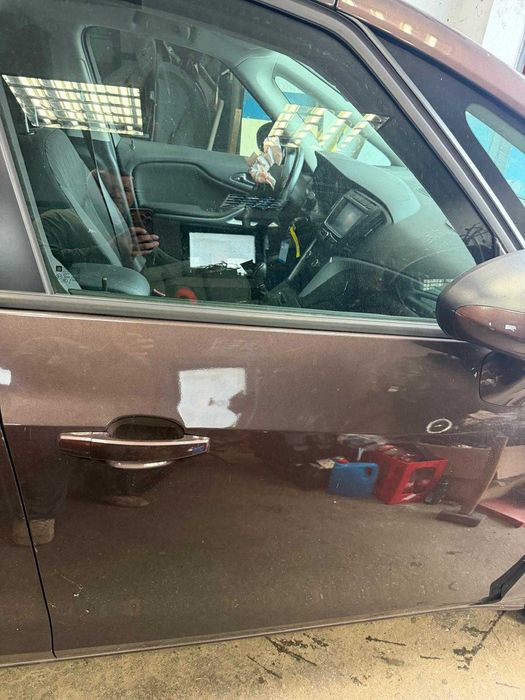 Drzwi Opel Zafira C Z41S kompletne