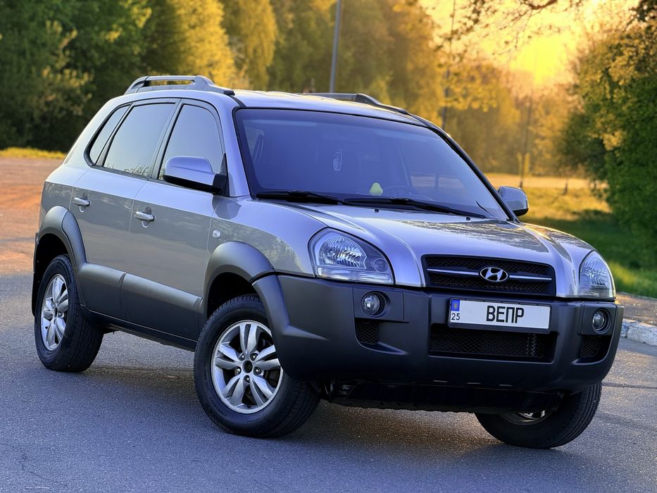 Продам Hyundai Tucson 2007 рік Газ/бензин 2.0